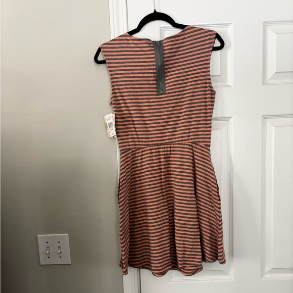 Striped Sleeveless Dress - Orange and Grey - Picture 2 of 7